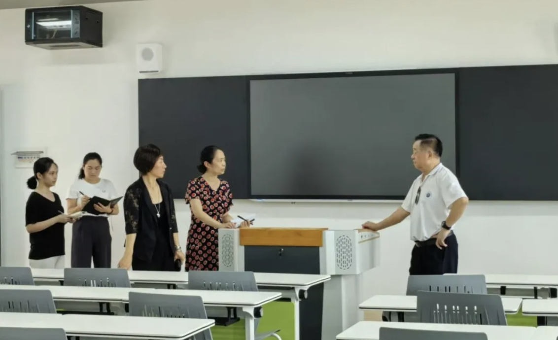 开云在线登录app入口开展开学前教学条件巡查工作