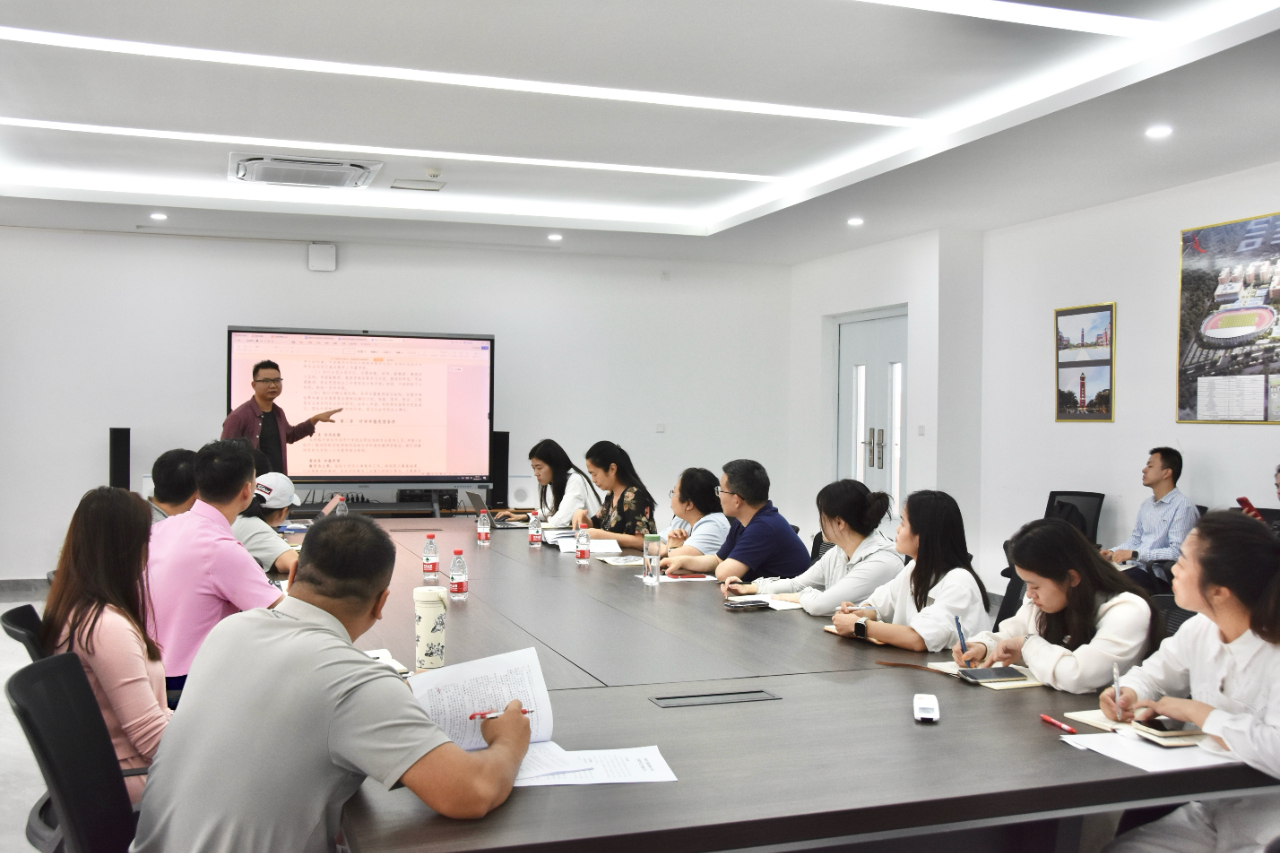 凝聚共识 规范评审 赋能教师队伍高质量发展—— 开云在线登录app入口召开教师职称评审工作座谈会